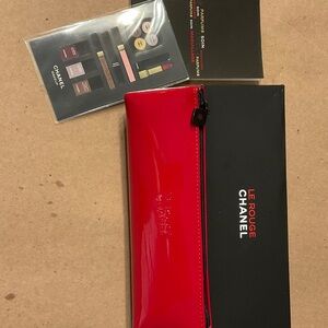 CHANEL Red Patent Zip Cosmetic Case